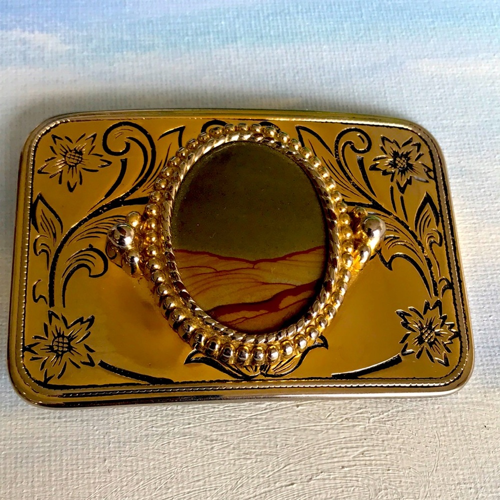 Vintage Brass Dessert sand stone belt buckle, 3 1/4 by 2 1/4 inches.